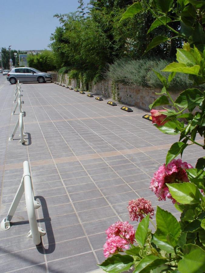 Sitia Bay Aparthotel Екстериор снимка
