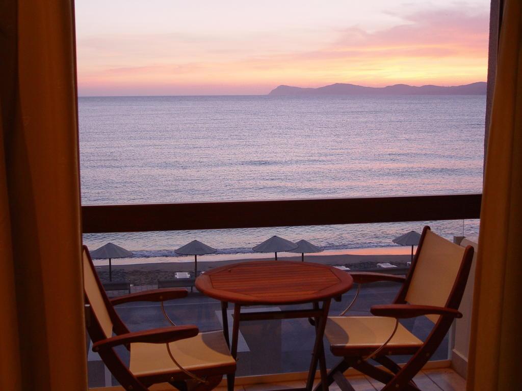 Sitia Bay Aparthotel Екстериор снимка